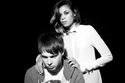 ALUNAGEORGE (photo)