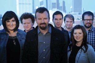 CASTING CROWNS (photo)