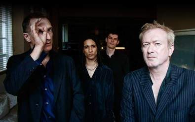 GANG OF FOUR (photo)