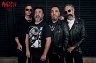 MOLOTOV (photo)