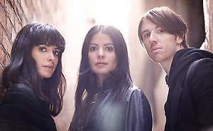 SCHOOL OF SEVEN BELLS (photo)