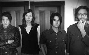 SILVERSUN PICKUPS (photo)