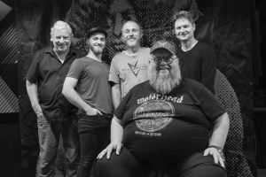 �KARED� HOLKA (photo)