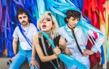 SUNFLOWER BEAN (photo)